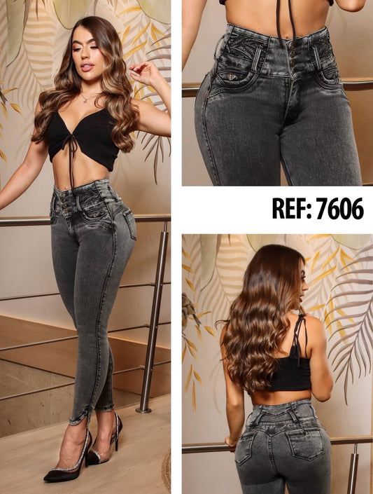 7606 - Butt Lifter Jeans with High Rise and Abdominal Control